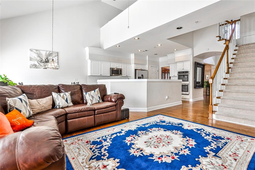 122 Westchester Drive SE