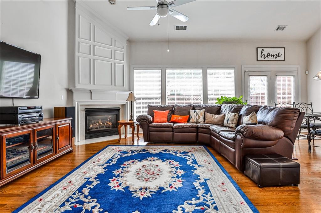 122 Westchester Drive SE