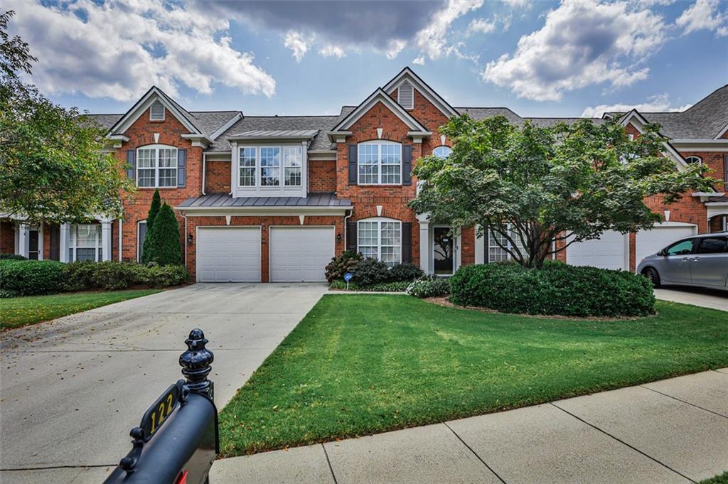 122 Westchester Drive SE