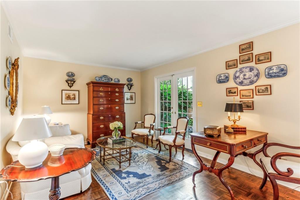 70 Old Ivy Road NE Unit 10
