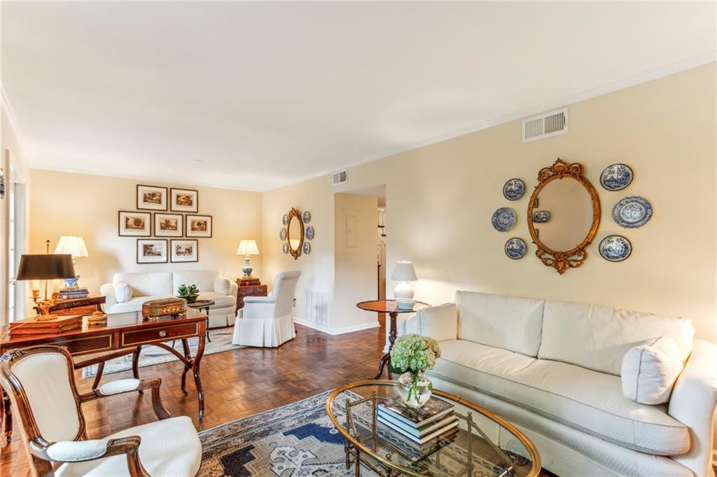 70 Old Ivy Road NE Unit 10