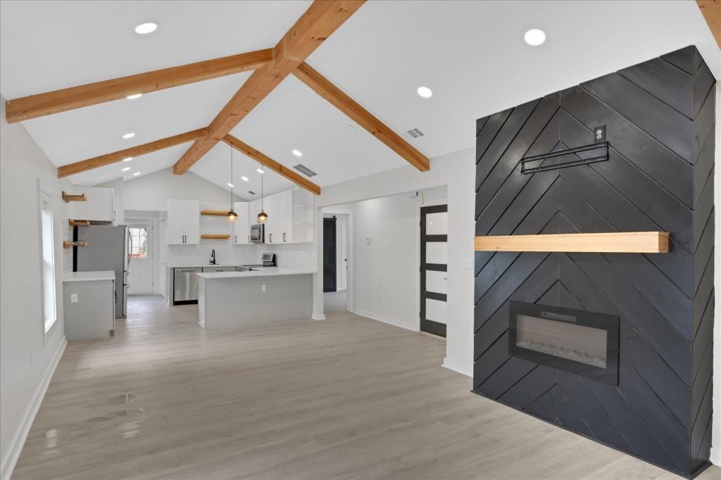 1046 Ashby Grove