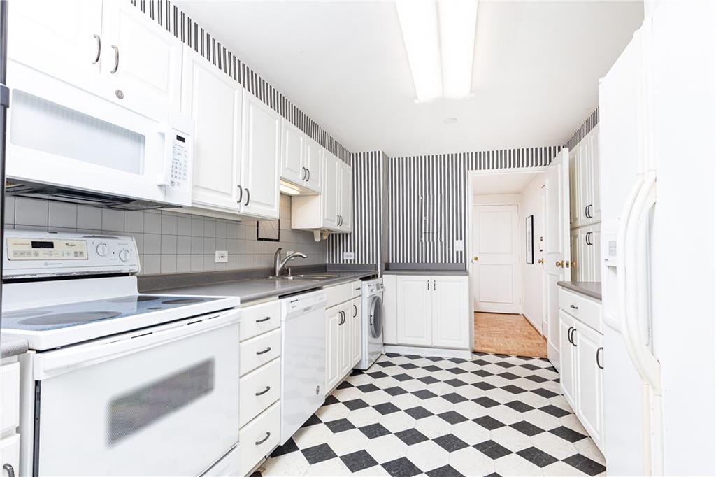 2637 Peachtree Road NE Unit 410