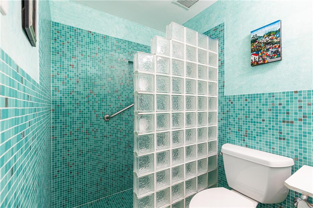 2637 Peachtree Road NE Unit 410