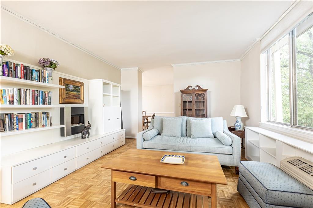 2637 Peachtree Road NE Unit 410