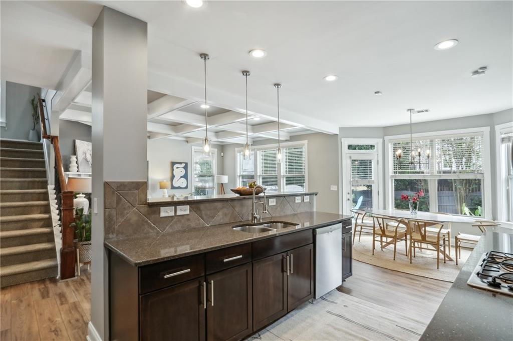 2091 Old Georgian Terrace NW