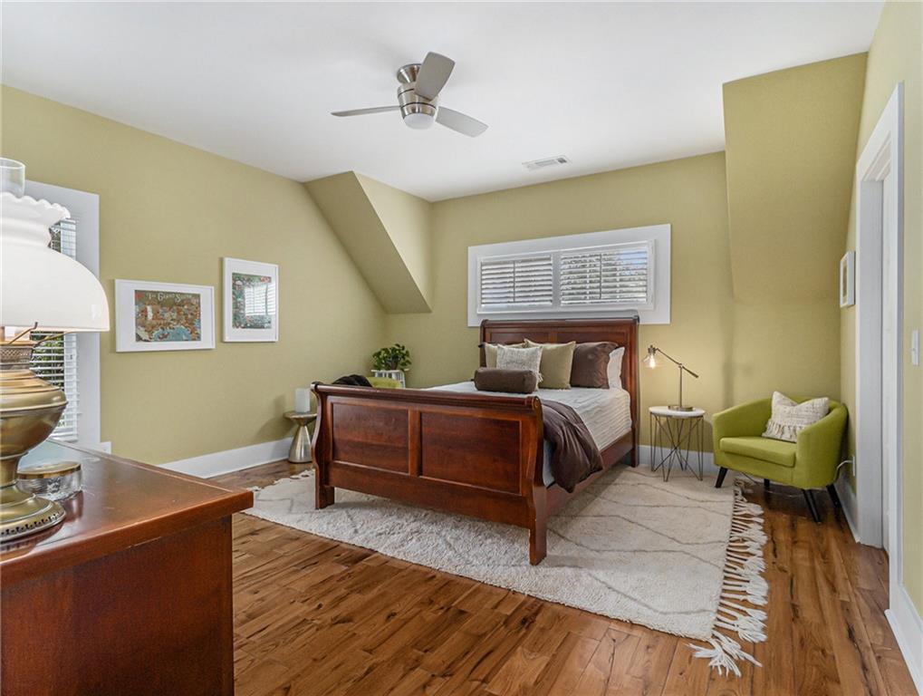 170 Chester Avenue SE