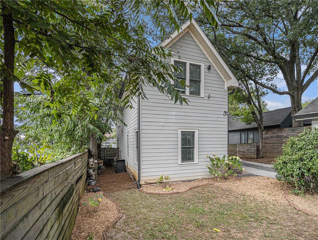 170 Chester Avenue SE