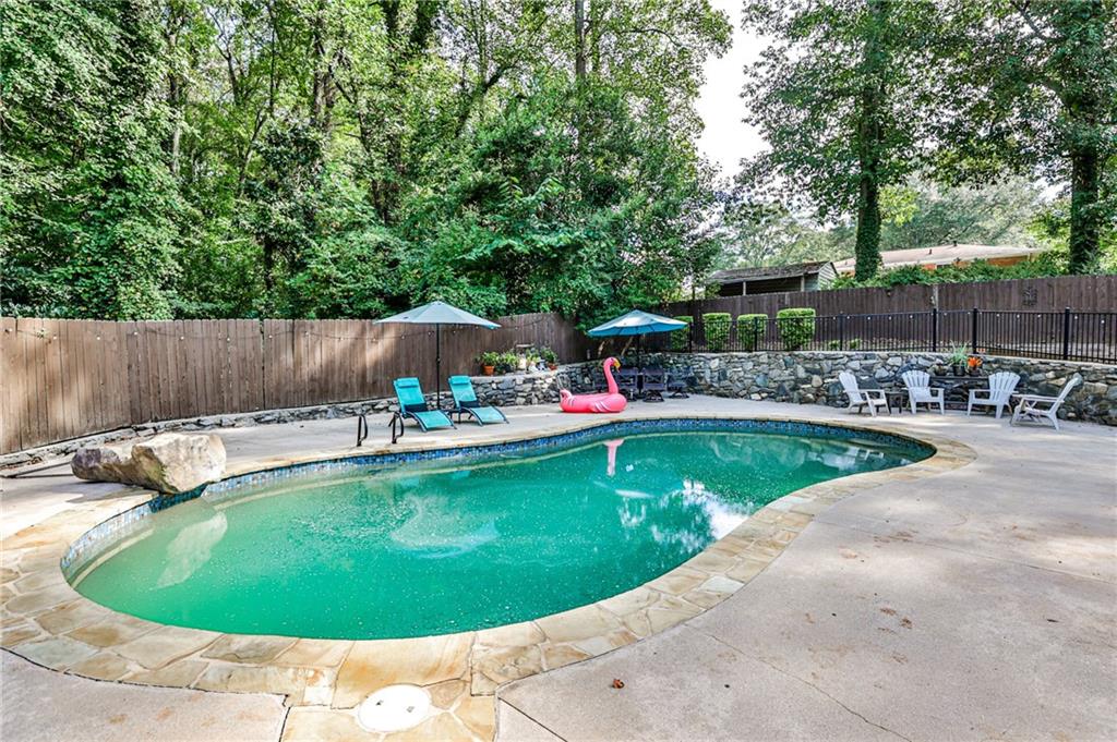 891 Brentwood Drive SE