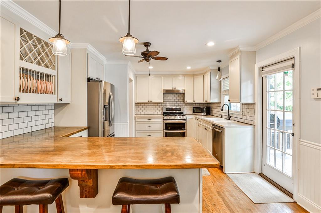 891 Brentwood Drive SE