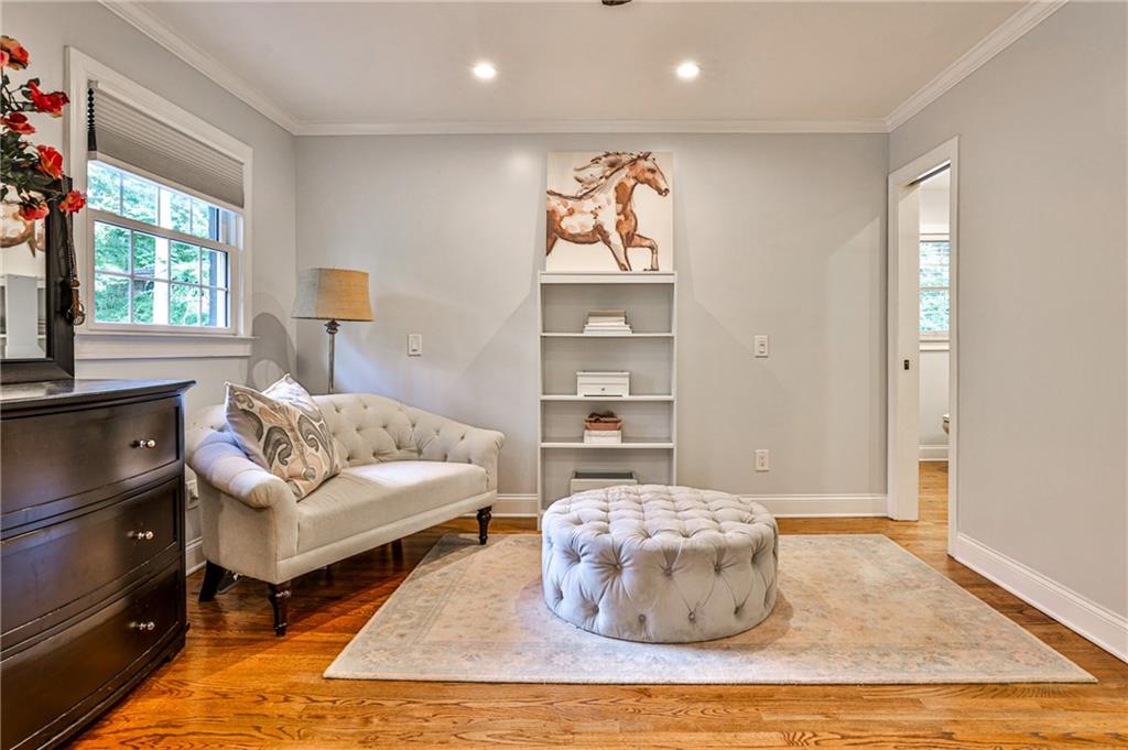 891 Brentwood Drive SE