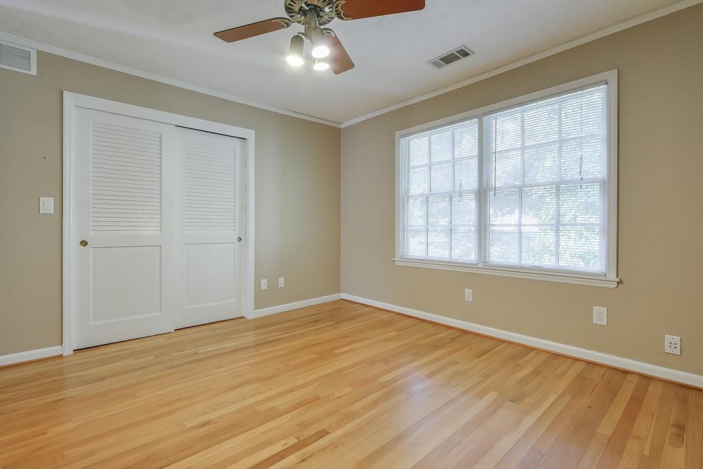 2404 Riverglenn Circle