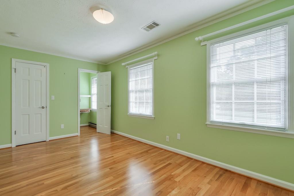 2404 Riverglenn Circle