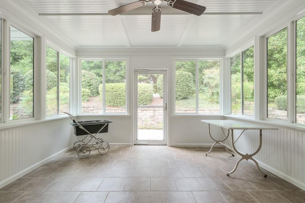 2404 Riverglenn Circle