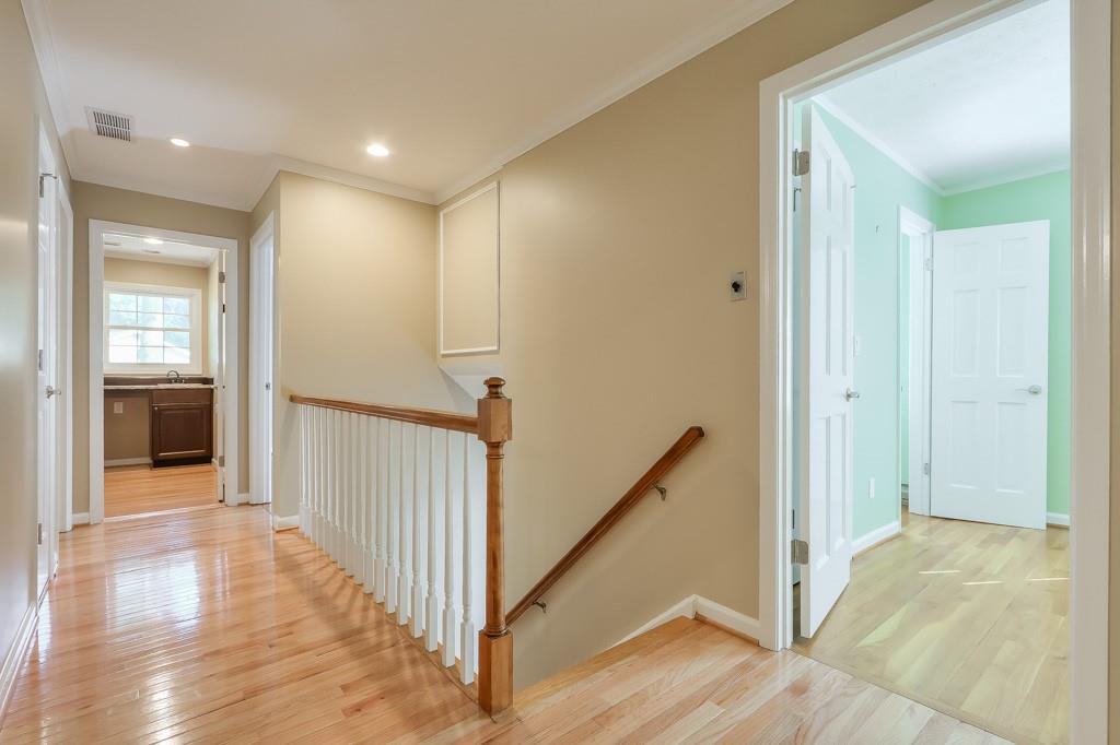 2404 Riverglenn Circle