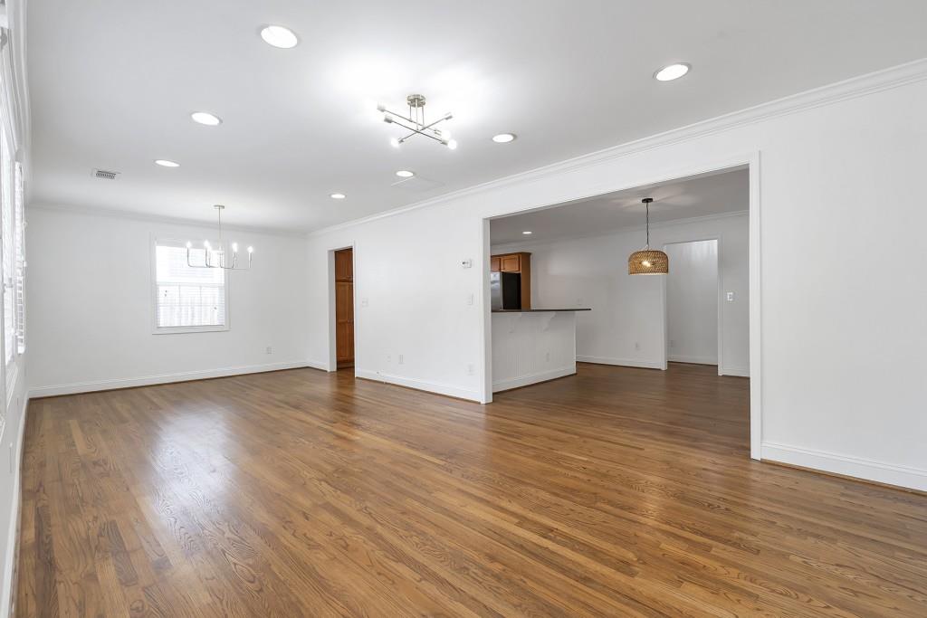 2949 Surrey Lane
