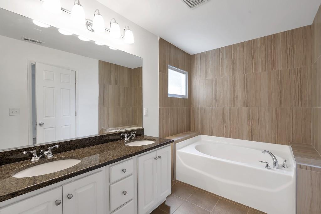 2949 Surrey Lane