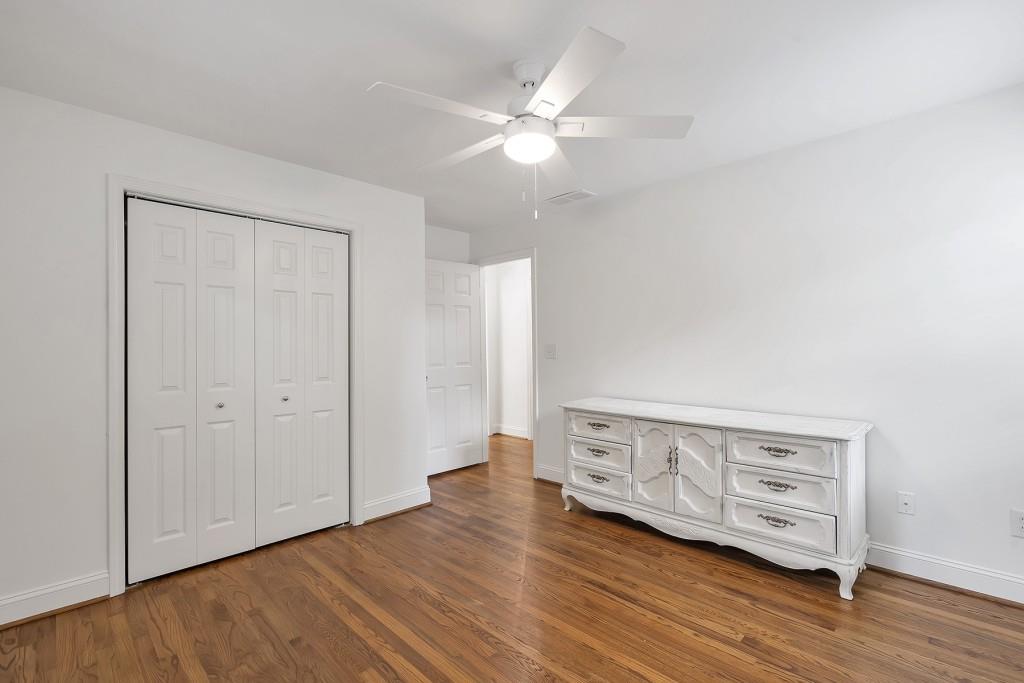 2949 Surrey Lane
