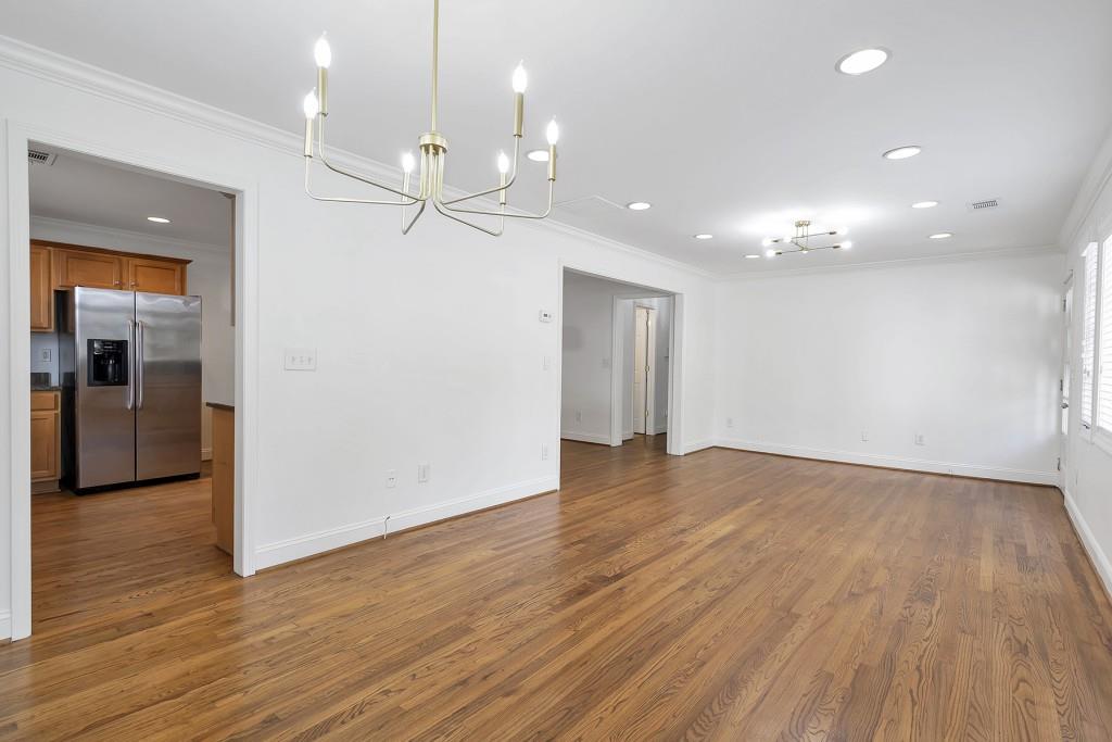 2949 Surrey Lane