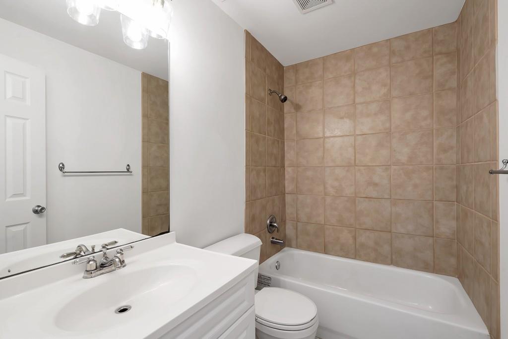 2949 Surrey Lane