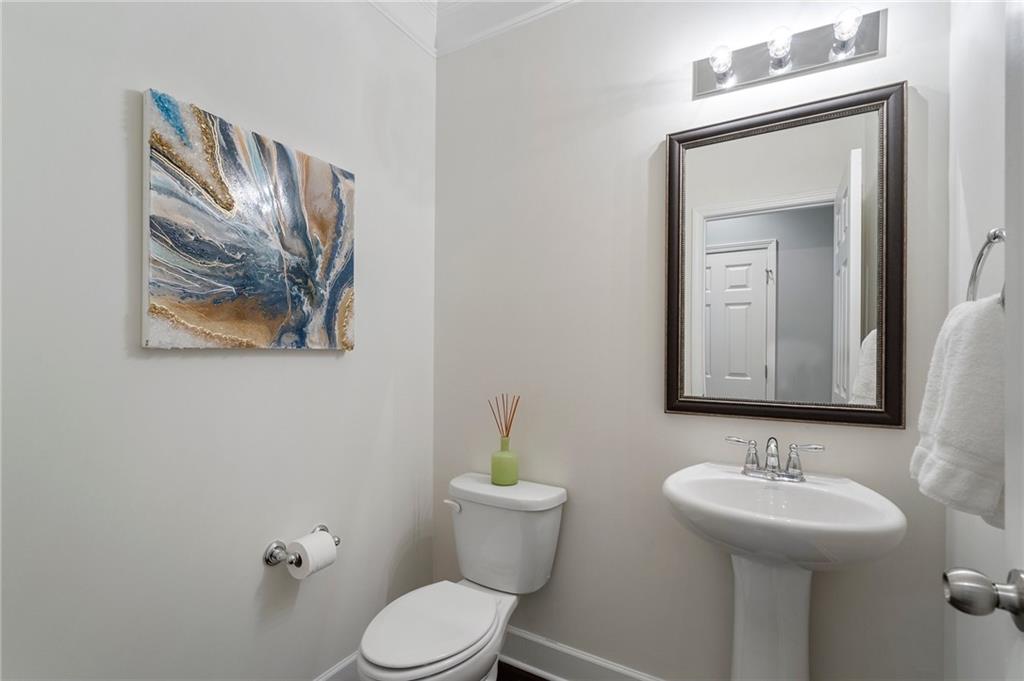 3299 Ferncliff Court