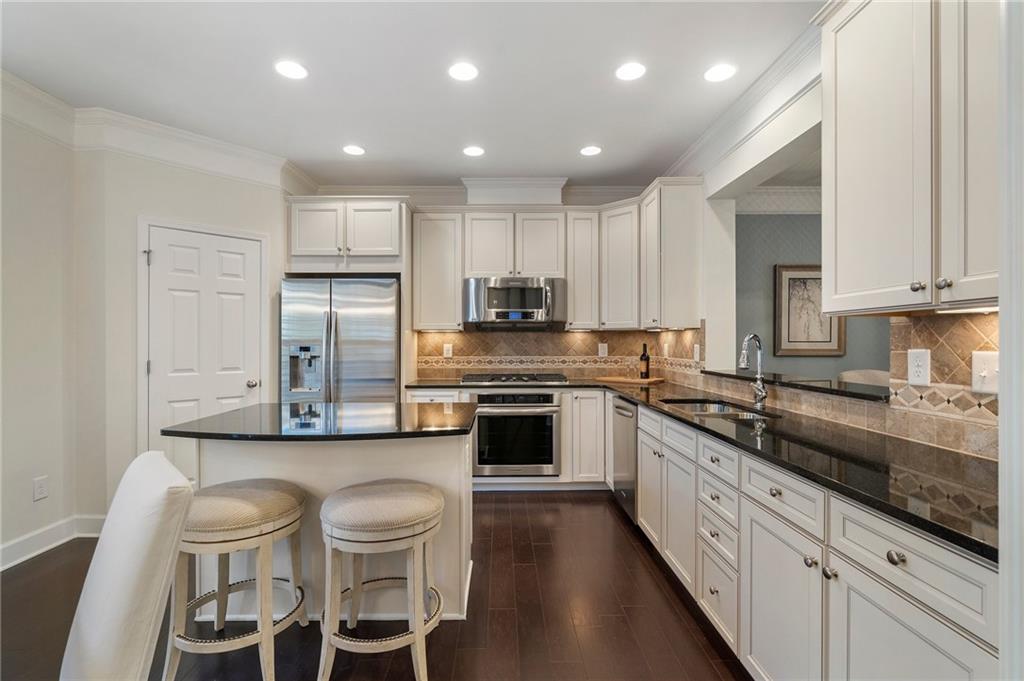 3299 Ferncliff Court