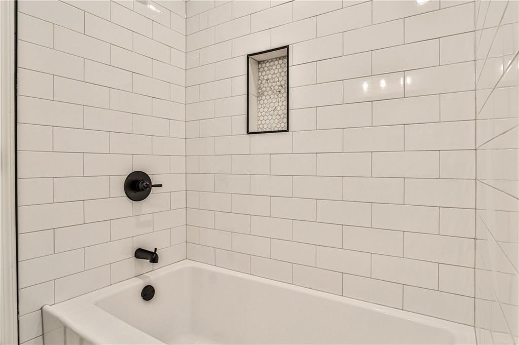 2565 Old Orchard Trail