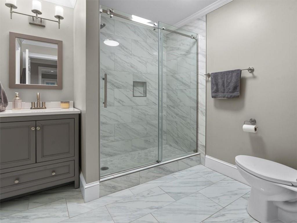 230 Windsor Gate Cove