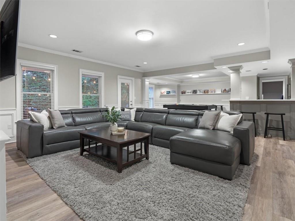 230 Windsor Gate Cove