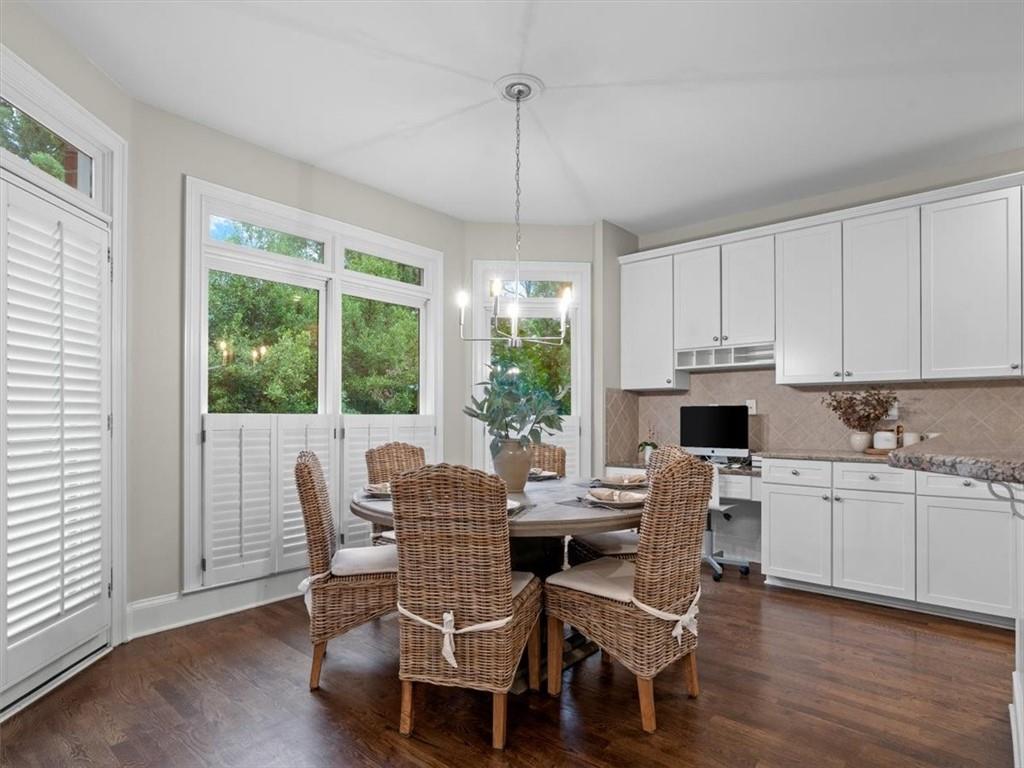 230 Windsor Gate Cove