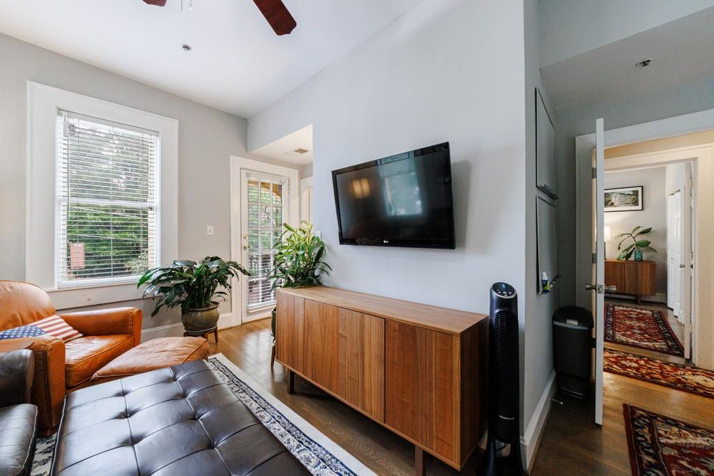 2855 Peachtree Road Unit 208