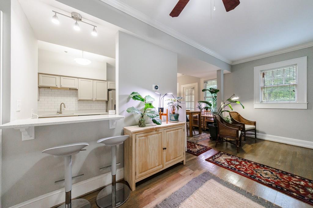 2855 Peachtree Road Unit 208