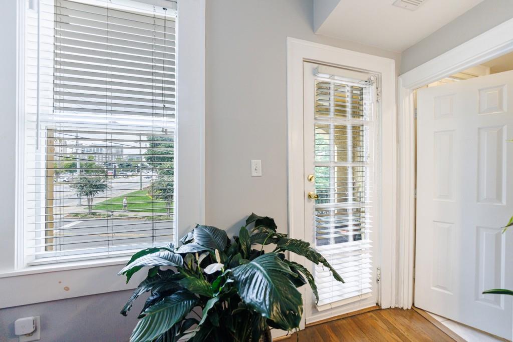 2855 Peachtree Road Unit 208