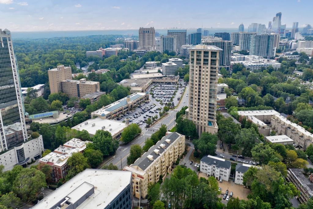 2855 Peachtree Road Unit 208