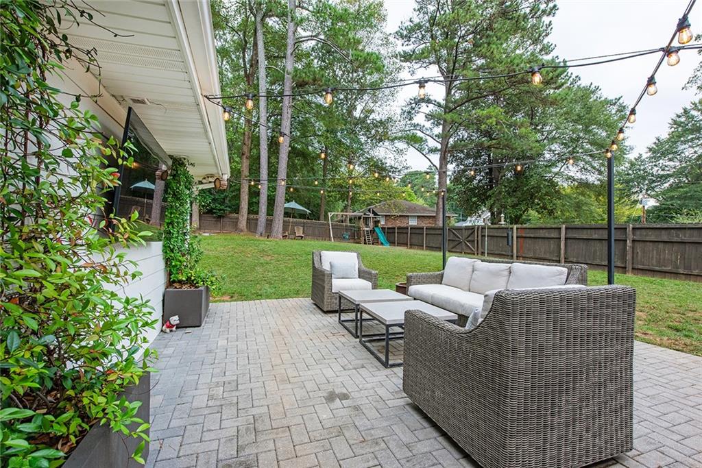 450 Windsor Parkway