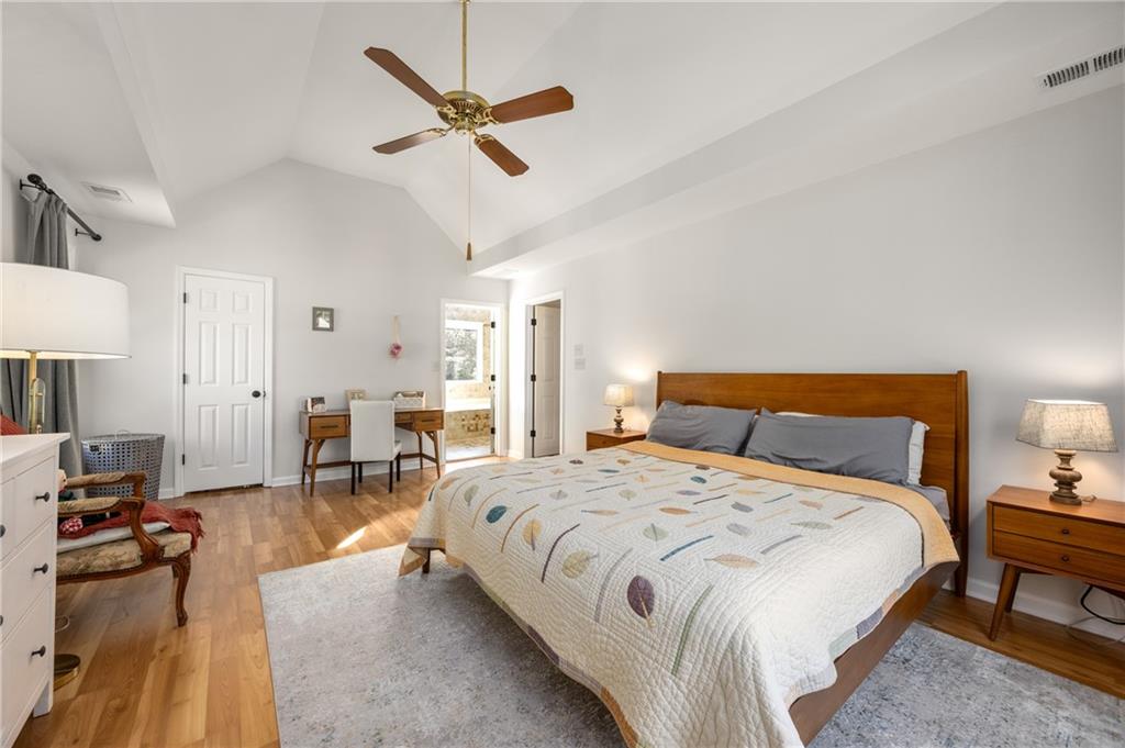 3203 Woolbridge Lane