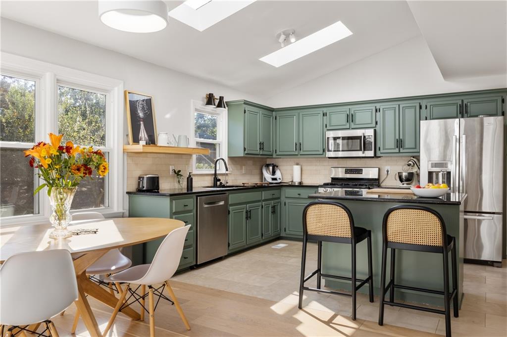 3203 Woolbridge Lane