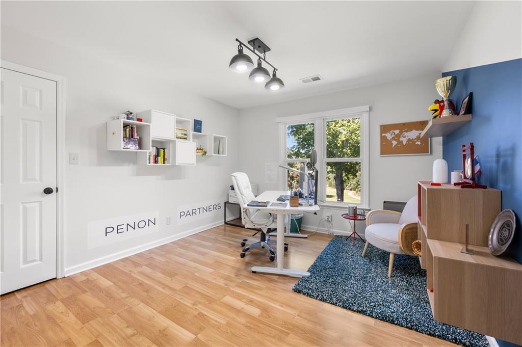 3203 Woolbridge Lane