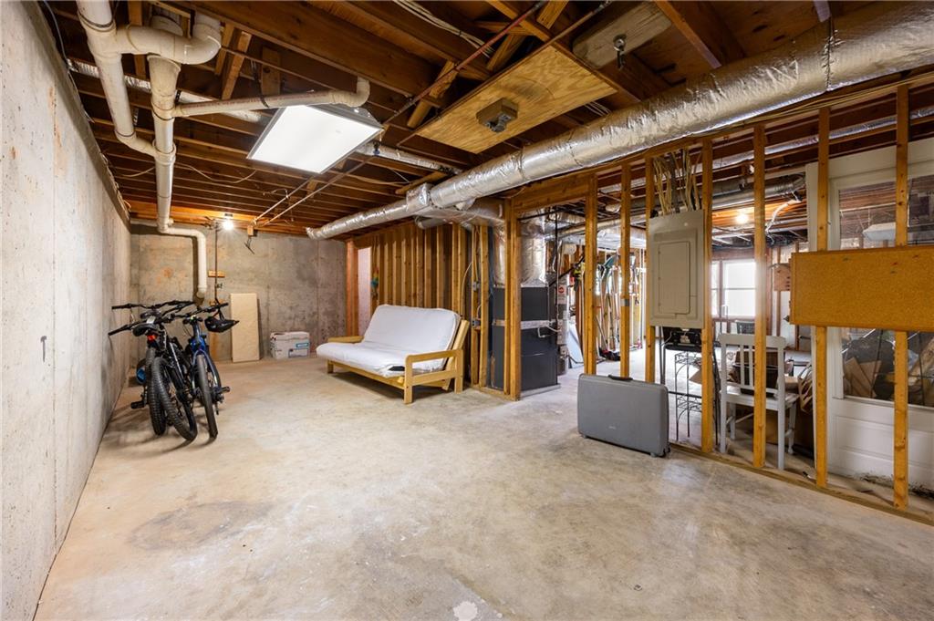 3203 Woolbridge Lane