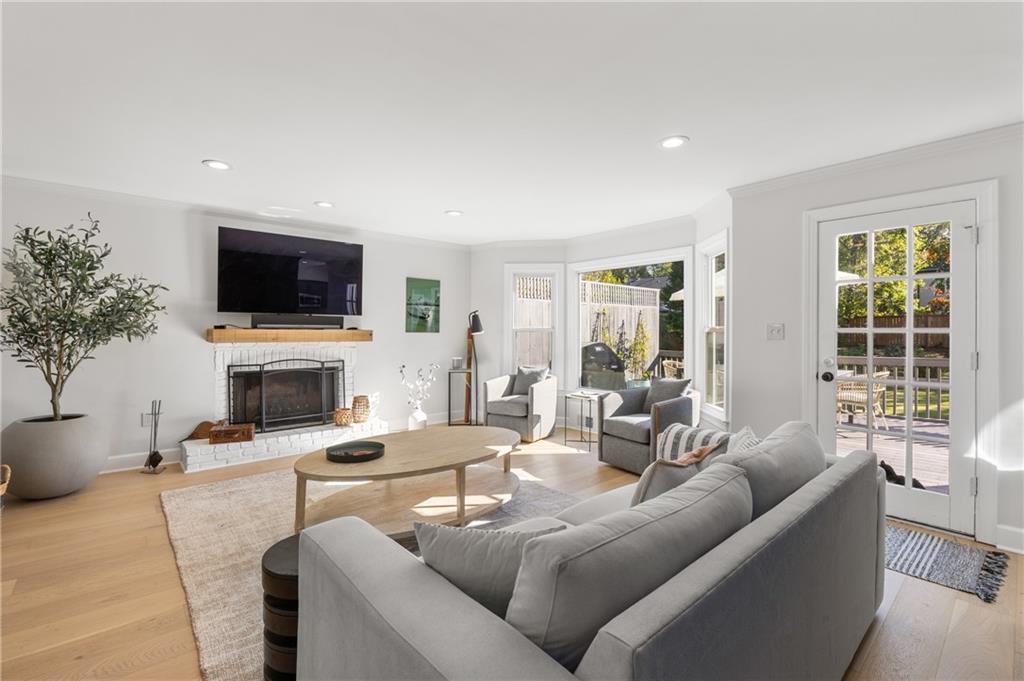 3203 Woolbridge Lane