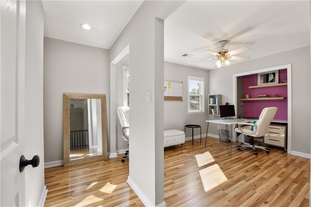 3203 Woolbridge Lane