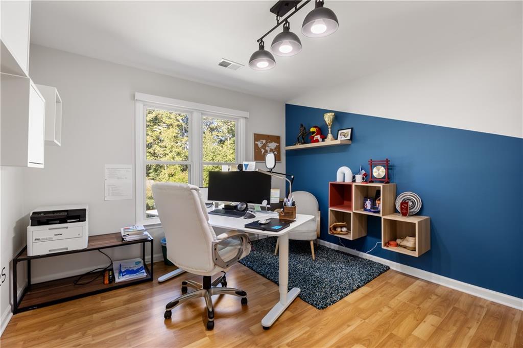 3203 Woolbridge Lane