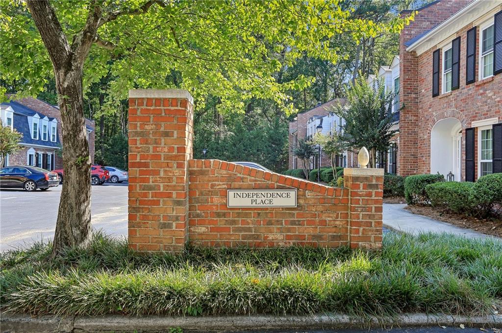 11 Independence Place NW
