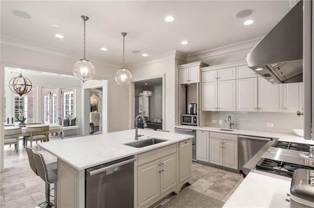 3358 Habersham Road NW
