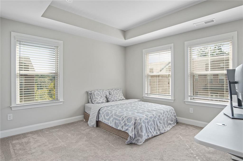 1808 Samantha Bend