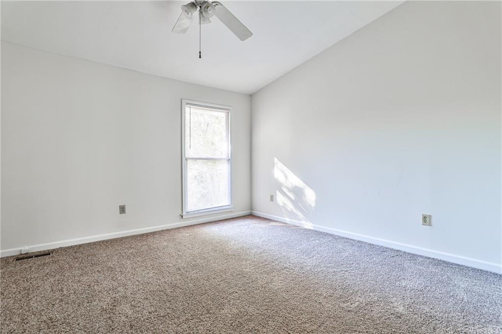 670 Park Village Drive NE