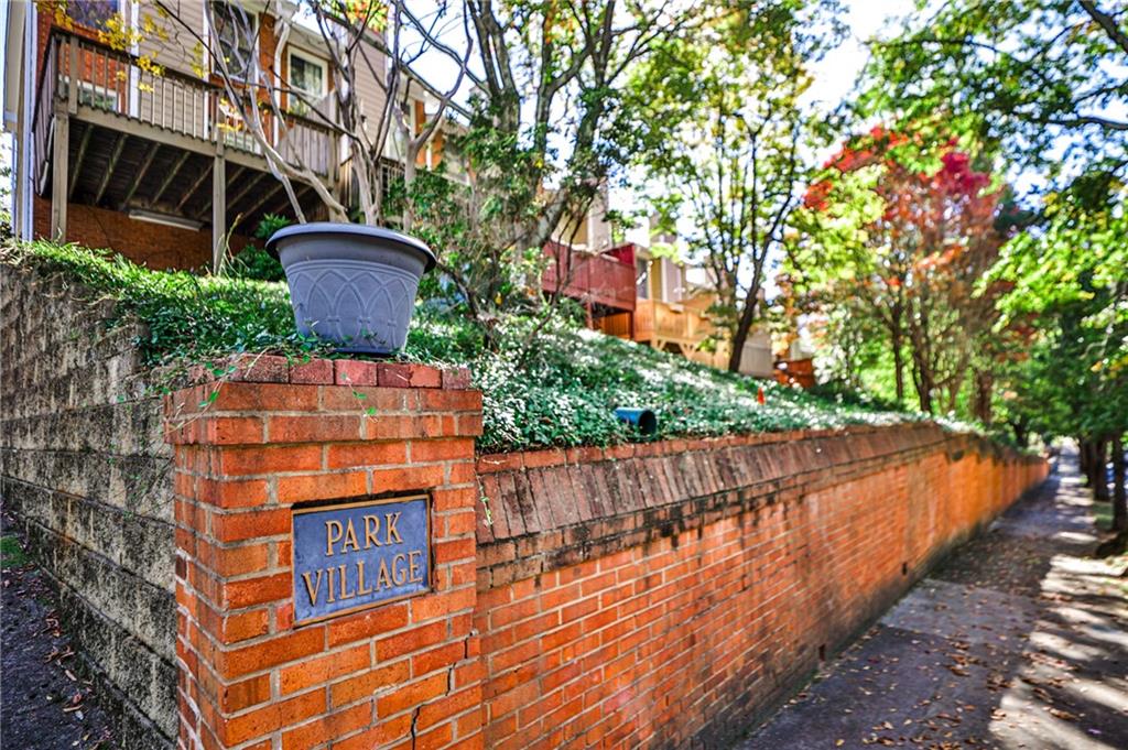 670 Park Village Drive NE