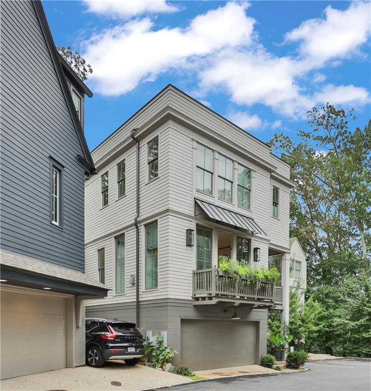 241 Colebrook Street NE