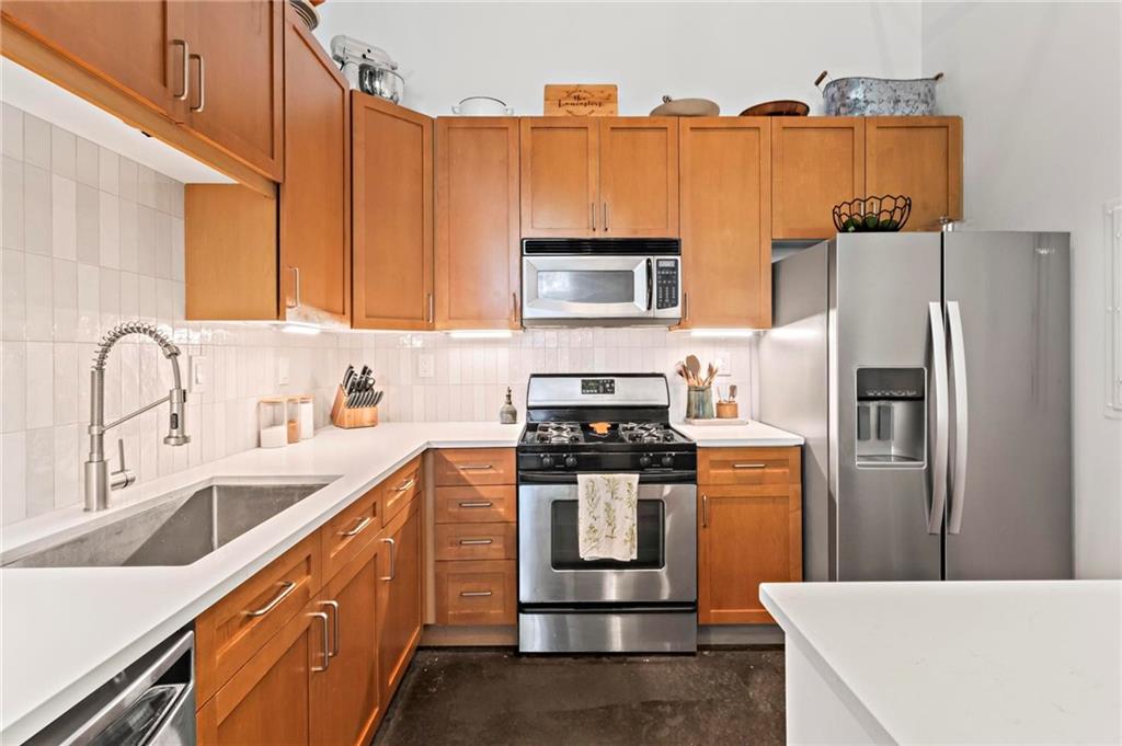 572 Edgewood Avenue NE Unit 302