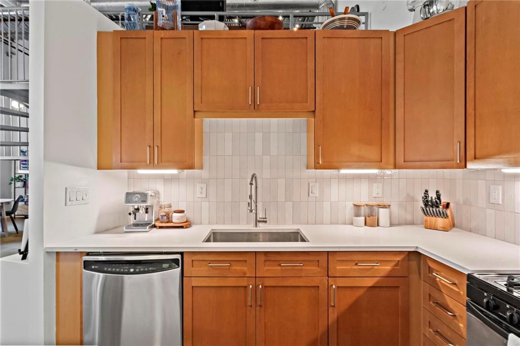 572 Edgewood Avenue NE Unit 302